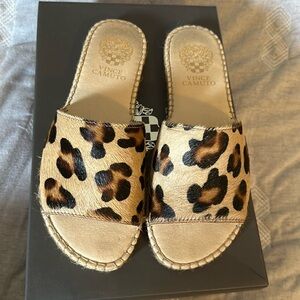 Vince Camuto VE-Talisie Calf Hair Sandals